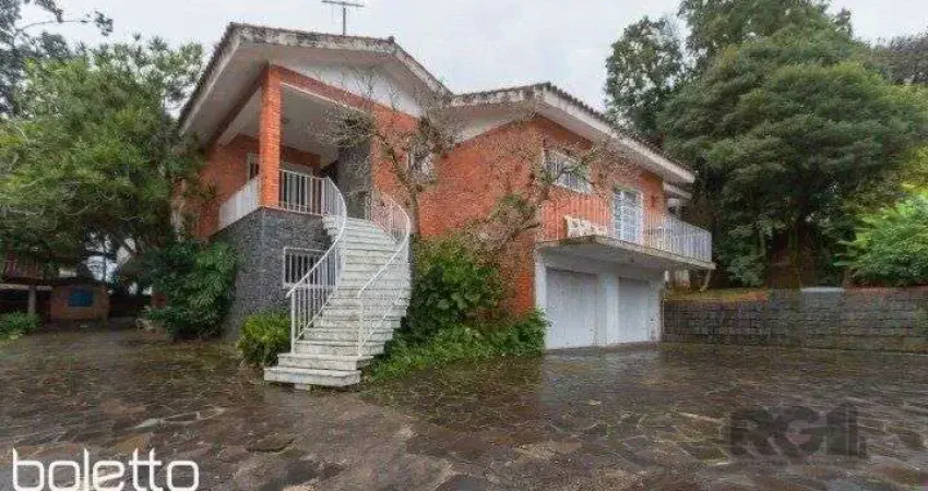 Casa, 1873 m² para comprar com 4 dormitórios e 6 vagas estacionamento