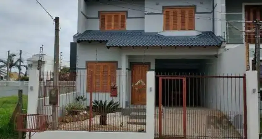 Casa com 3 quartos à venda na Rua Bertoldo Creps, 32, Parque da Matriz, Cachoeirinha