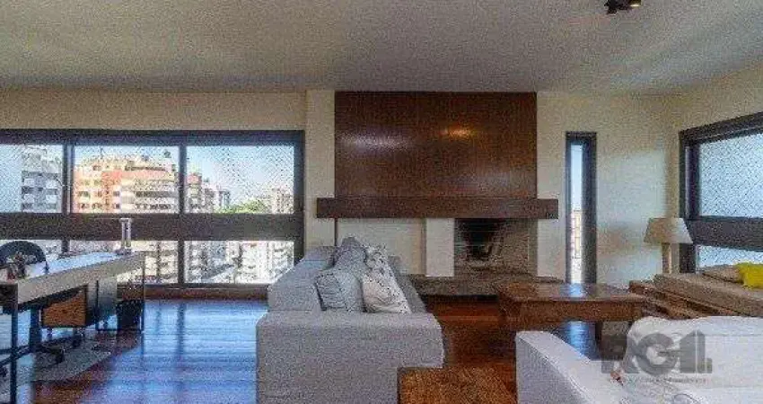 APARTAMENTO DE 3 DORMITÓRIOS, SENDO 1 SUÍTE, NO BAIRRO MONT'SERRAT EM PORTO ALEG