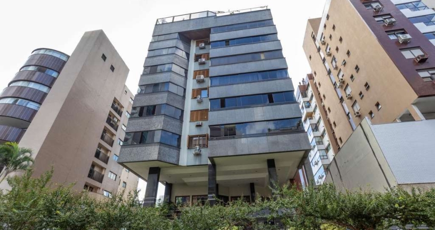 Apartamento 3 dormitórios, suíte, elevador e 2 vagas bairro Petrópolis POA/RS