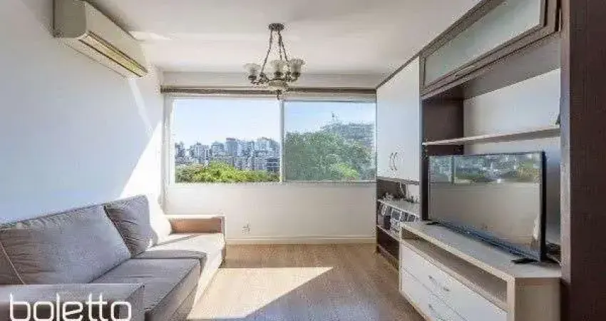 Vende-se apartamento com 2 quartos, 67 m², 2 vagas - Petrópolis