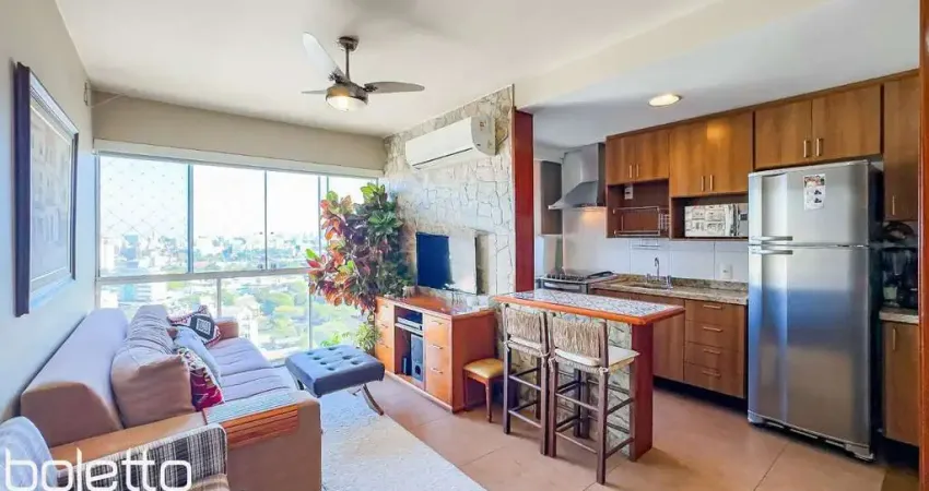 Apartamento totalmente mobiliado com 65m² no bairro Petrópolis!