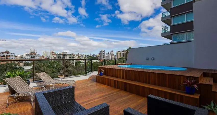 Cobertura com piscina em frente a praça da Encol no bairro Bela vista.