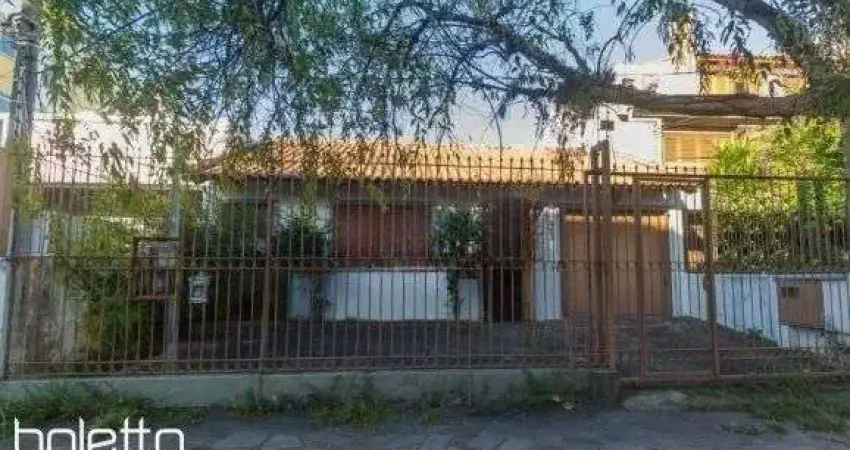 Casa para locação de 180m2, 2 vagas por R$ 6.000,00 no Jardim Botânico