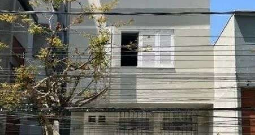 Casa para locação de 250m2, 2 vagas, por R$ 5.900,00 no Centro Histórico