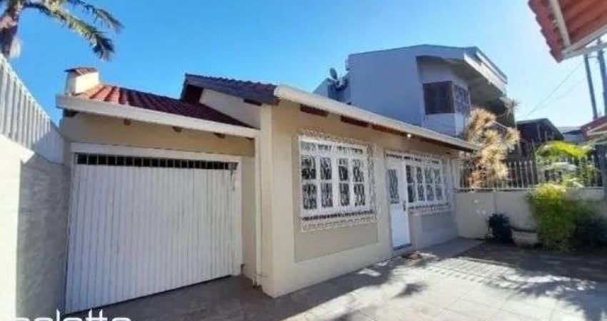 Casa para locação de 181m2, 2 vagas, por R$ 3.600,00 no Bairro Passo D`Áreia