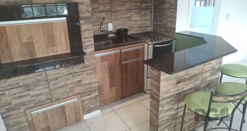 Vende apartamento duplex, 2 dormitórios, 1 suíte, closet, ar split, salão de fes