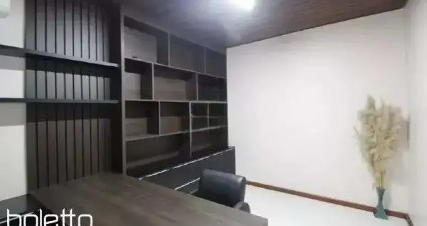 Casa para locação de 200m2, 3 quartos e 6 vagas, r$ 3.000,00 no bairro floresta