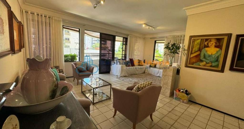 Apartamento 180m&#178; localizado no bairro da Encruzilhada