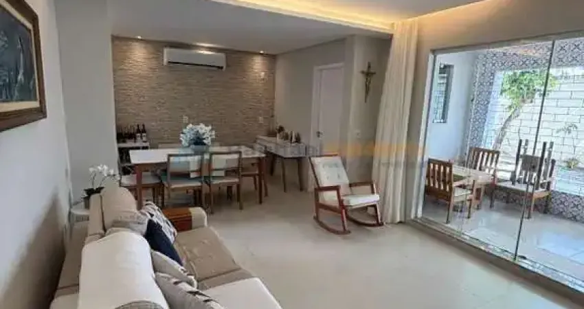 Casa espetacular, com 4 quartos e 3 suítes, no bairro de afogados