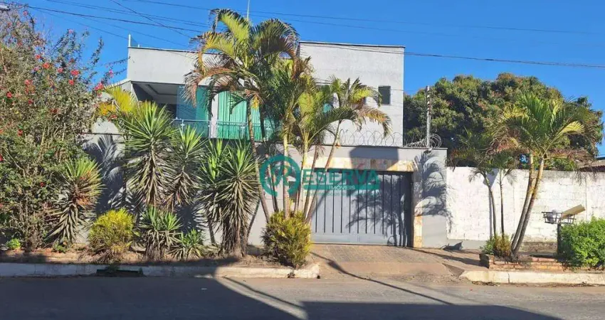 Casa à venda, 300 m² por R$ 1.290.000,00 - Centro - Pedro Leopoldo/MG