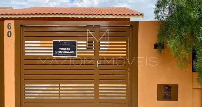 Casa para Venda em Tatuí, Residencial Astória, 2 dormitórios, 1 banheiro, 1 vaga