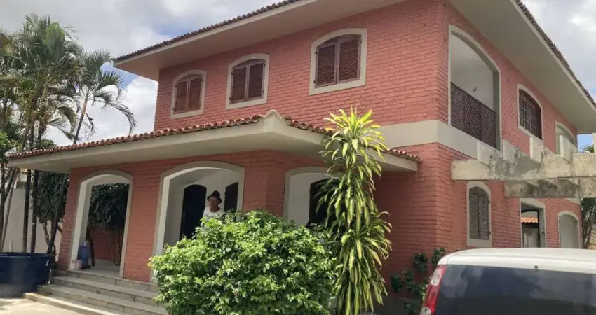 Casa 06 quartos (3 suites), 6 vagas, psicina, 450m em Piedade.