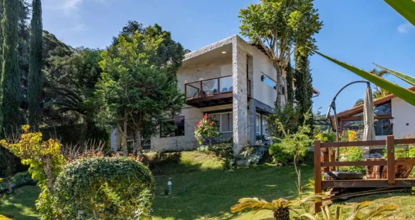Casa com 3 quartos à venda na Rua Marquês do Sapucaí, 140, Golfe, Teresópolis