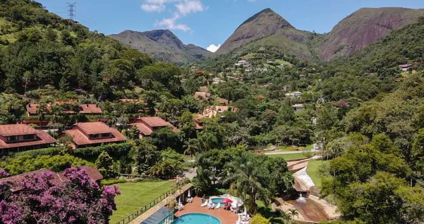 Terreno em condomínio fechado à venda na Rodovia BR-040, s/n Quilômetro 66 BR 040, Araras, Petrópolis