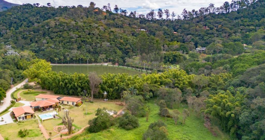 Terreno à venda na Estrada dos Taboões, 472, Itaipava, Petrópolis