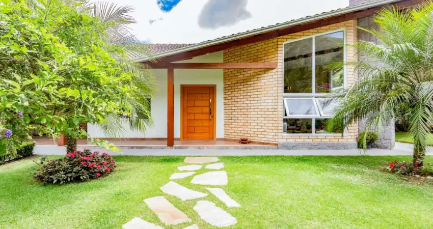 Casa com 4 quartos em condomínio na Prata, Teresópolis.