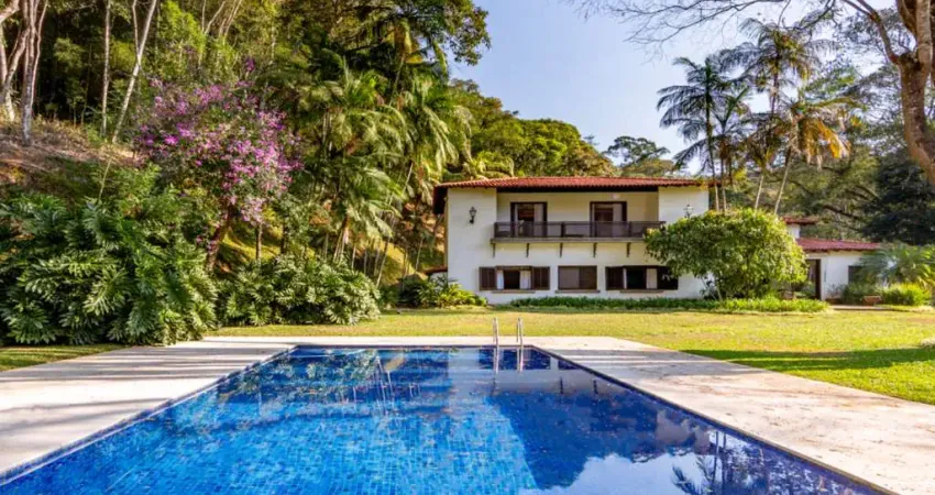 Casa com 9 quartos na Cascata do Imbuí, Teresópolis.