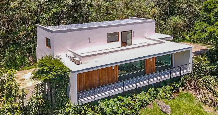 Casa em condomínio fechado com 4 quartos à venda na Rua Bernardo Coutinho, 2860, Araras, Petrópolis