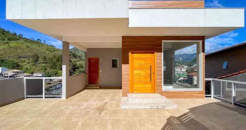 Casa com 3 quartos à venda na Rua Joaquim Galvão, 266, Tijuca, Teresópolis