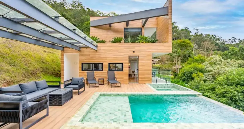 Casa em condomínio fechado com 4 quartos à venda na Rua Ganso Dourado, Pedro do Rio, Petrópolis