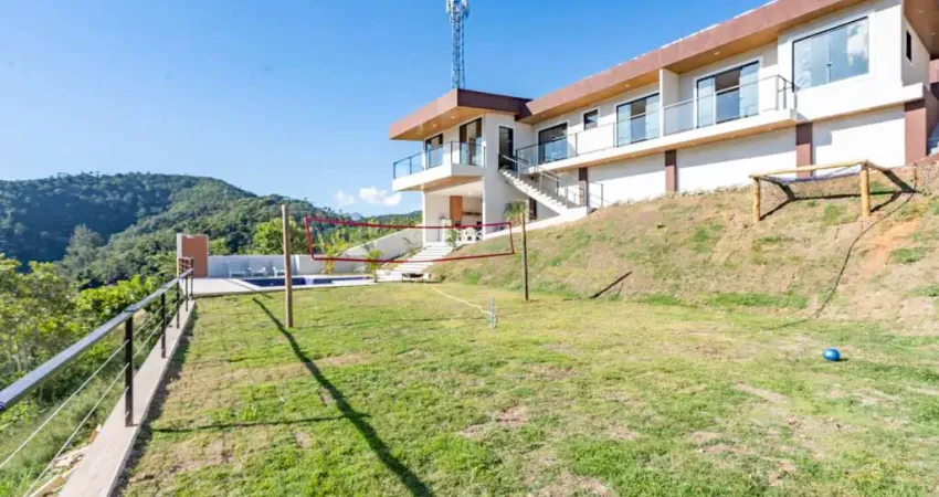 Casa em condomínio fechado com 3 quartos à venda na Rua Minas Gerais, 363, Nogueira, Petrópolis