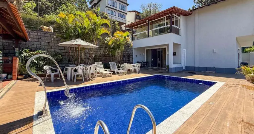 Casa com 4 quartos à venda na Rua Professora Carmem Gomes, 1200, Agriões, Teresópolis