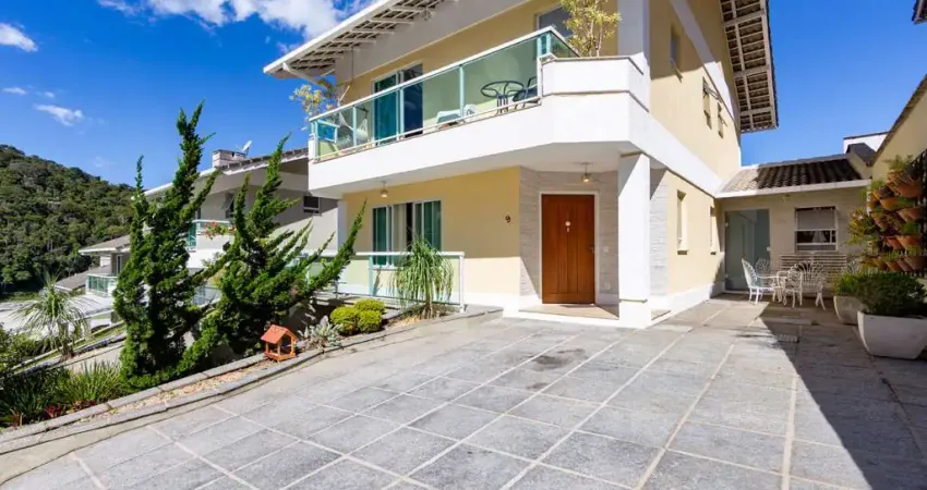 Casa em condomínio fechado com 4 quartos à venda na Rua Manoel José Lebrão, 914, Várzea, Teresópolis