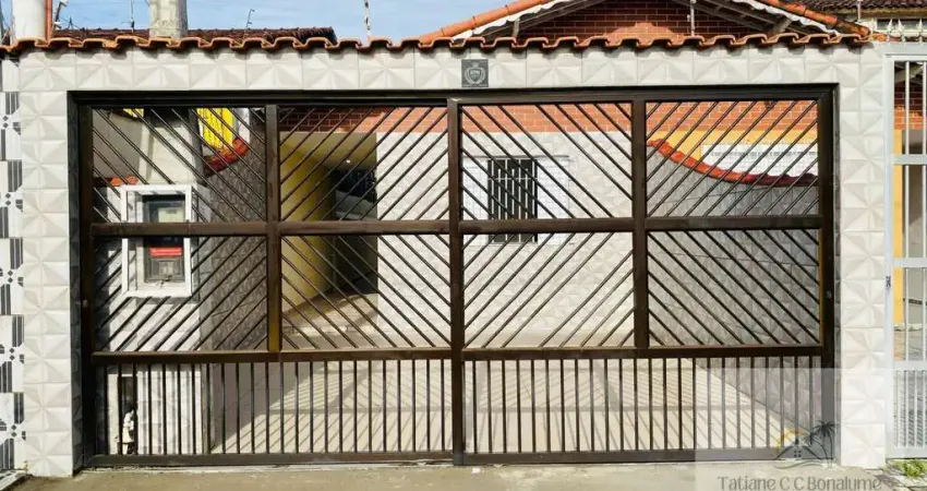 Casa à Venda em Mongaguá, Balneário Itaóca/SP: 2 Dorms, 125m²