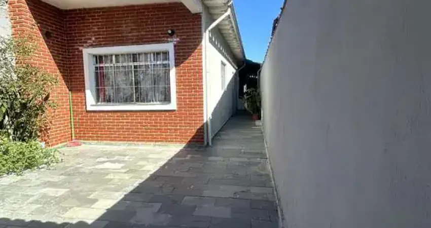 Casa à Venda em Mongaguá, 2 Dorms, 165m², Balneário Flórida Mirim