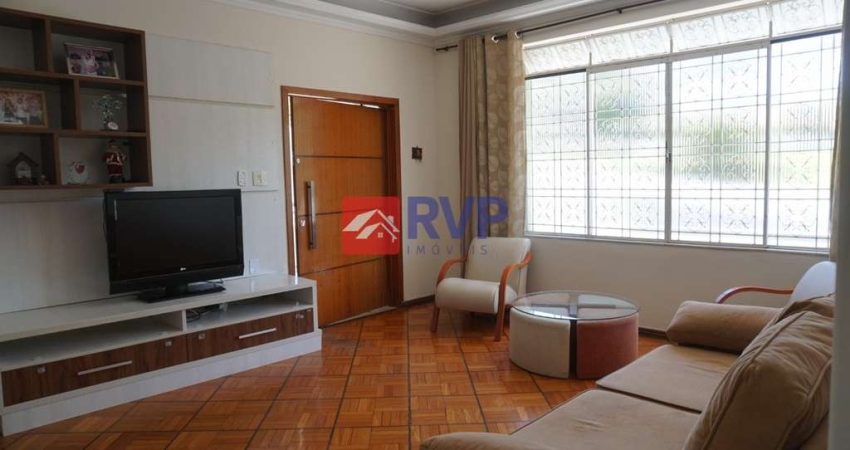 Casa com 6 quartos à venda na Irmão Martinho, 1, Bairu, Juiz de Fora
