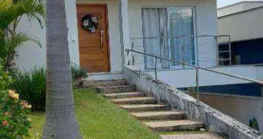 Casa com 4 dormitórios à venda, 240 m², 4 Suítes, Piscina, Gourmet , Pomar!