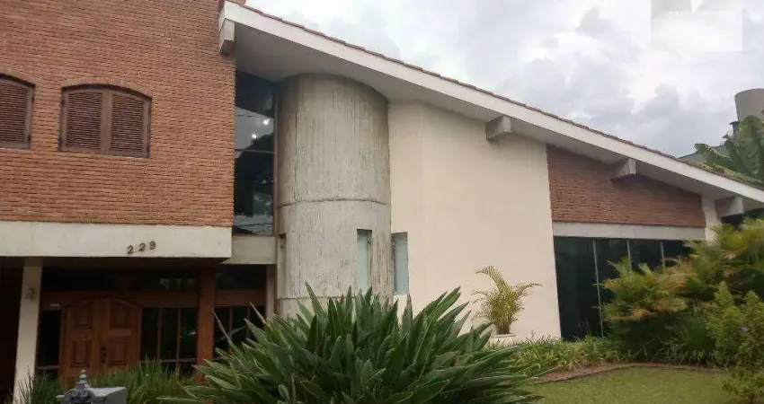 Casa mobiliada, ampla e aconchegante com  4 suítes e amplo lazer com 470 m2 de AC para venda ou locação! - Alphaville 03 - Santana de Parnaíba/SP