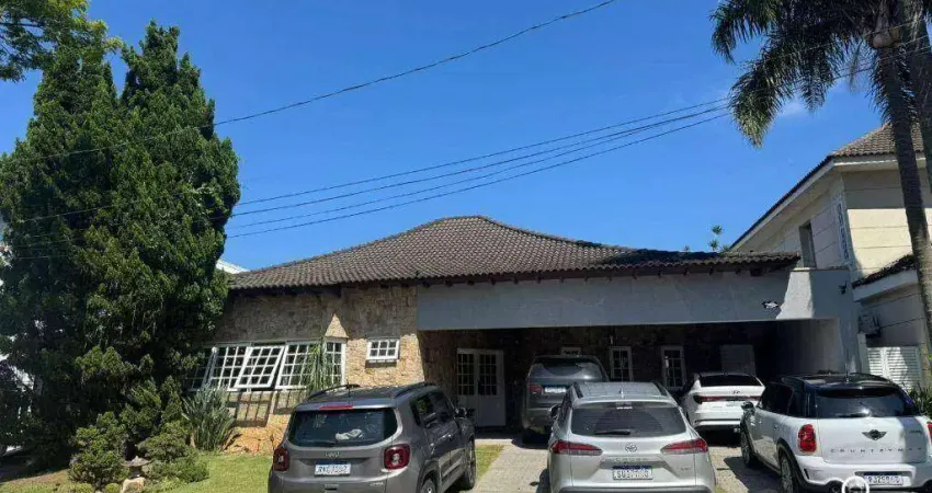 Casa Térrea com 4 dormitórios sendo 2 suítes à venda, 400 m² por R$ 2.800.000 - Alphaville - Santana de Parnaíba/SP