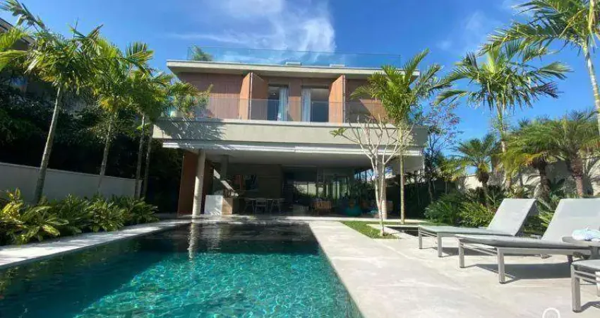 Casa exclusiva na praia da baleia – 4 suítes, 620 m² de elegância e conforto à beira-mar