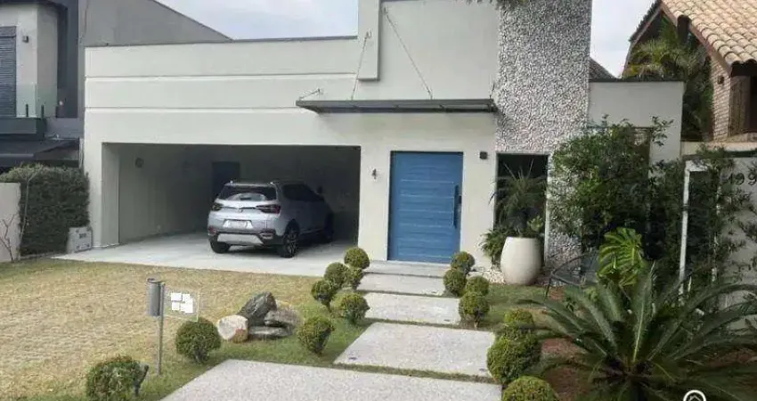 Casa Semi Mobiliada à Venda em Condomínio – 350m² | 4 Quartos | 4 Vagas | Piscina e Sauna