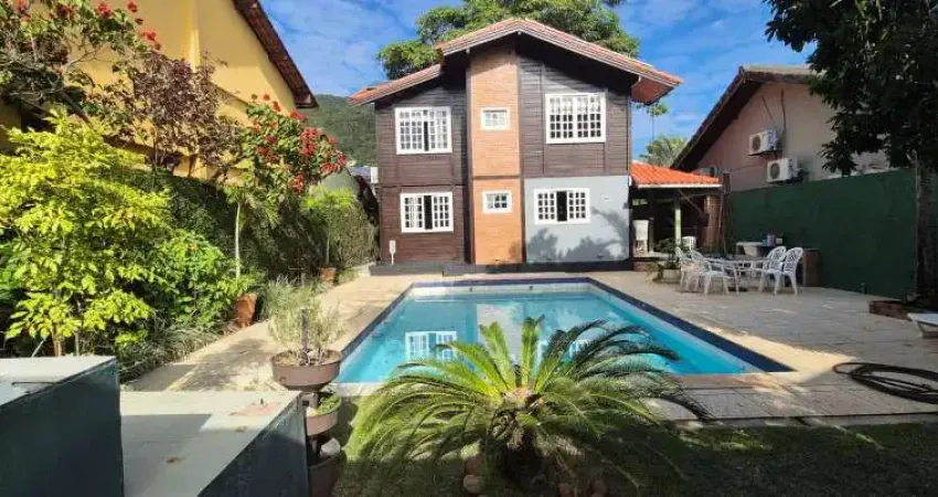 Casa de condomínio com 3 quartos à venda, 220m² - freguesia- jacarepaguá