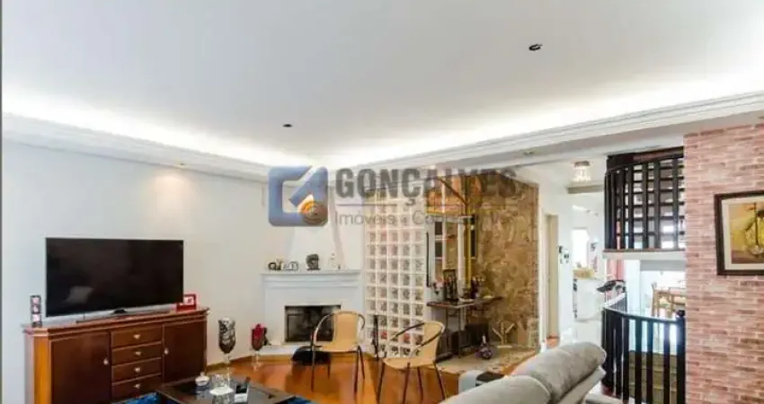 Casa com 4 quartos à venda na ADELINA SALVATORE BASSOLI, R, Jardim das Américas, São Bernardo do Campo