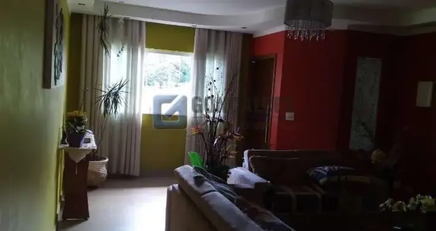 Casa com 4 quartos à venda na MARIA NICOLINA BELLUCCE PIATTO, R, Parque Selecta (Montanhão), São Bernardo do Campo