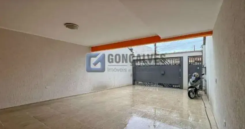 Sobrado à venda no bairro vila floresta em santo andré/sp, com 240 e 4 quartos sendo 1 suíte.