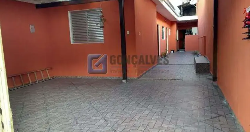 Casa com 4 quartos à venda na LOPES TROVAO, R, Condomínio Maracanã, Santo André