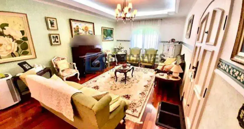 Sobrado à venda no bairro campestre em santo andré/sp, com 460 mts² e 4 quartos sendo 2 suites.