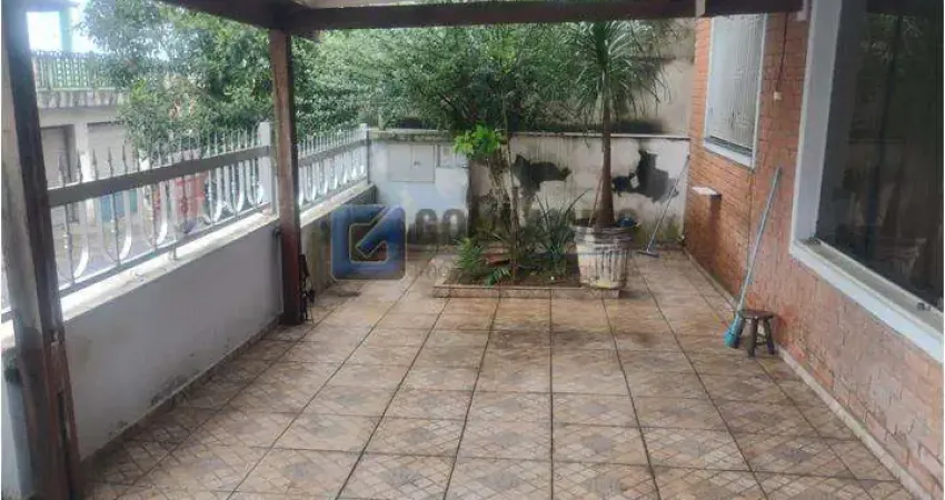 Casa 2 dormitórios, 140 mts² na vila alto de santo andré em santo andré.