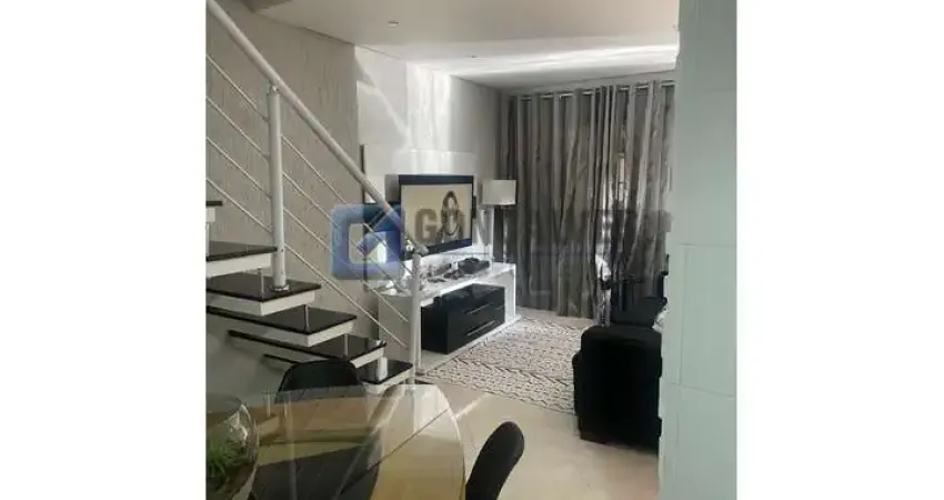 Sobrado com 3 dormitórios sendo 1 suite à venda na vila camilópolis em santo andré/sp.