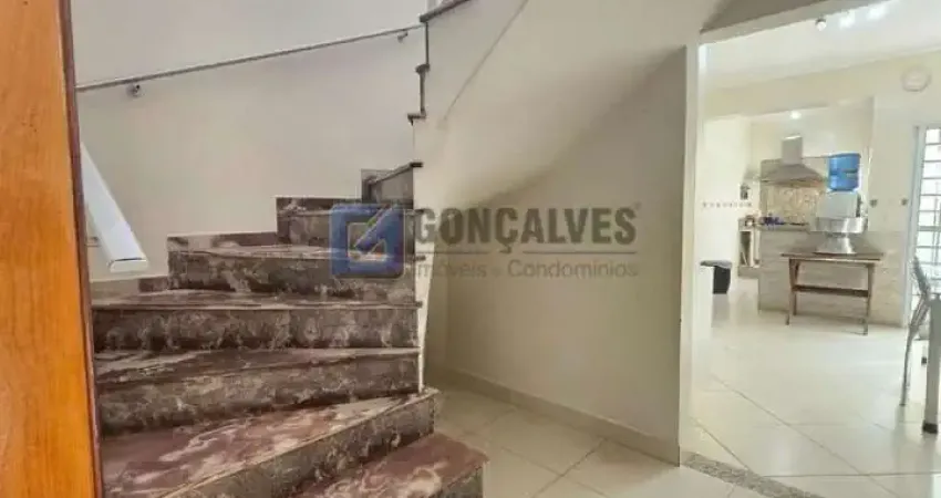 Sobrado com 4 quartos à venda no bairro cerâmica em são caetano do sul/sp.