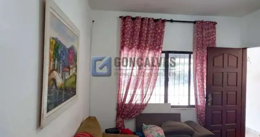 Casa à venda no bairro jardim regina em são bernardo do campo/sp, com 150m² e 2 quartos sendo 1 suíte.