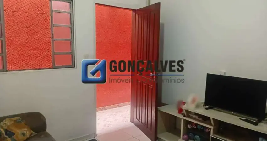 Sobrado com 4 quartos à venda no Ferrazopolis em São Bernardo do Campo/SP.