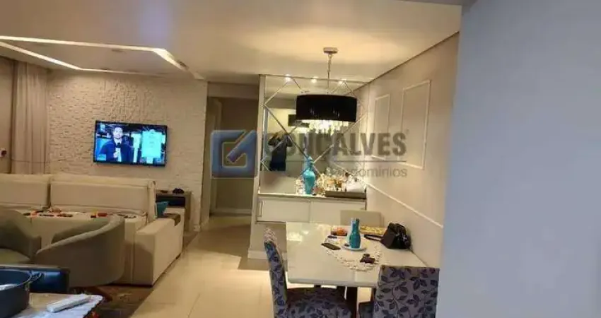 Apartamento com 2 quartos à venda no Jardim Pedroso em Mauá/SP.