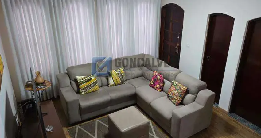 Sobrado Residencial no Assunção, SBC—3 Dormitórios com 1 Suíte e 3 Vagas