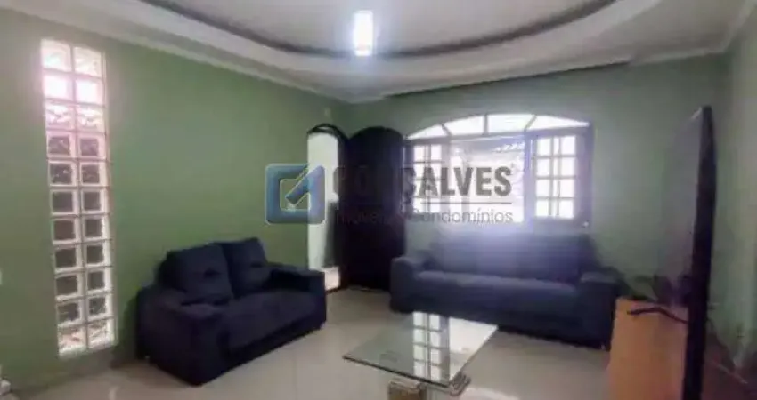 Sobrado Residencial à Venda em Jardim Santo André – 3 Dorms, 1 Suíte, 2 Vagas